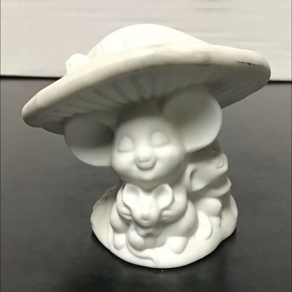 1978 Hallmark Fine Bisque Porcelain Little Gallery